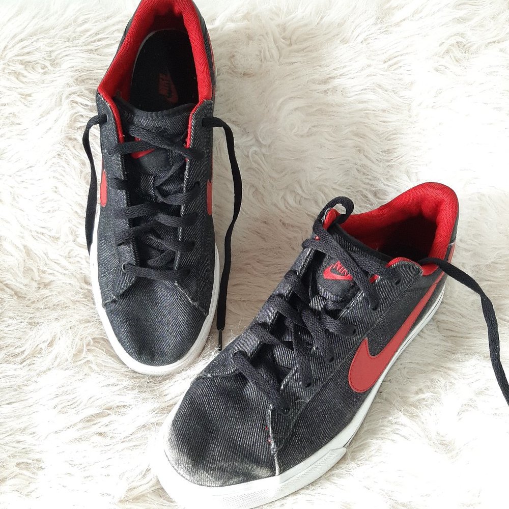 Nike Force 408181-061 Men's Black and Red Logo Lace Up Low Top Sneakers Size: 11